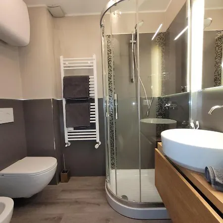 Lovely And Super דירה