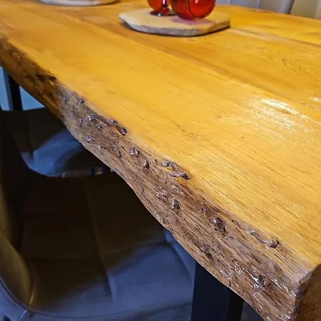 Lovely And Super דירה